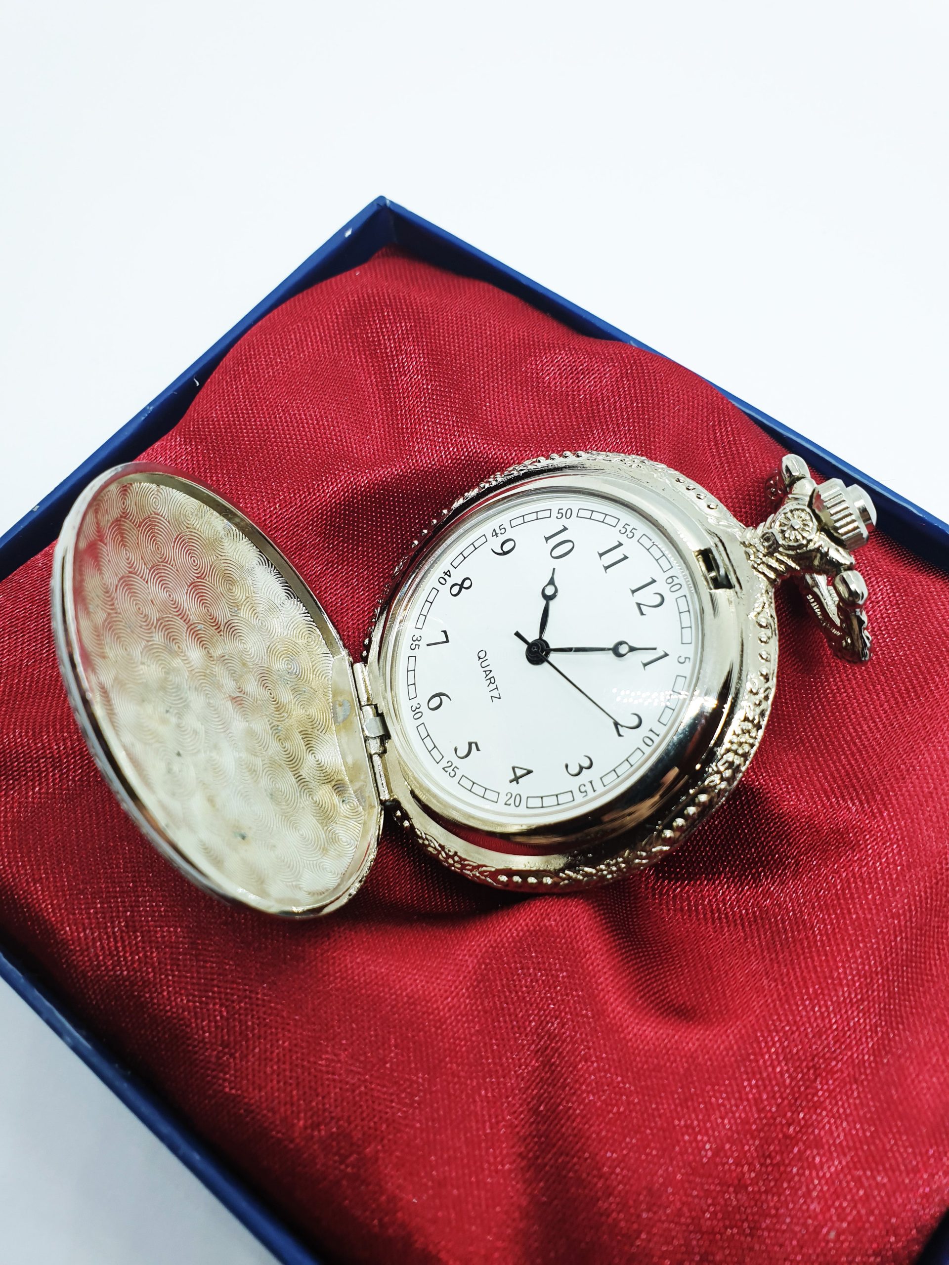 20181217_145720.jpg Elegant Silver-Tone Pocket Watch | Can Be Engraved Upon Request - Image 1