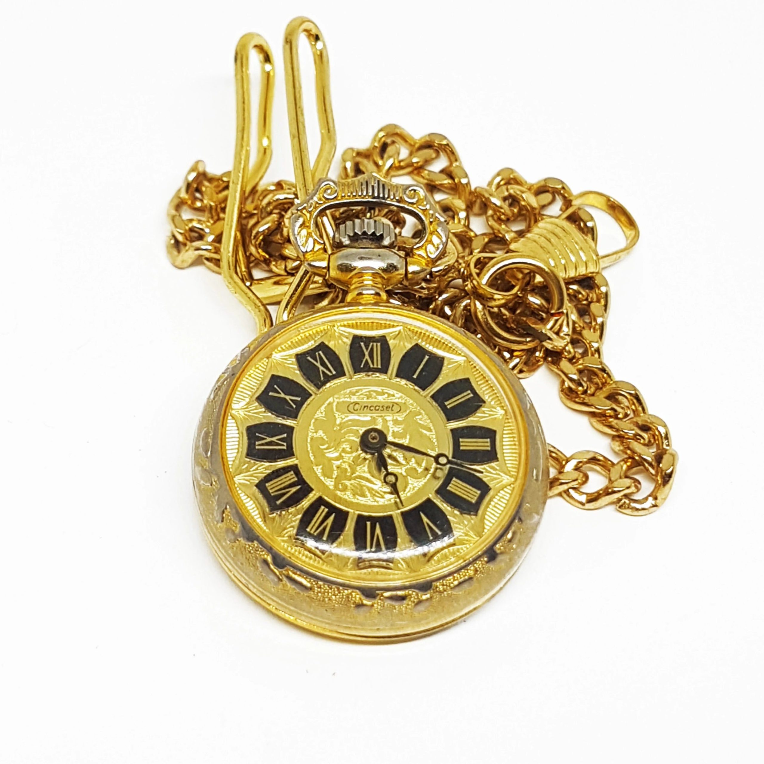 20191212_184111.jpg Vintage Cincaset Pocket Watch | Gold-tone Tiny Medallion Watch - Image 1