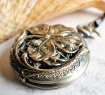 Four leaf clover pocket watch in bronze, battery operated. - Image 2