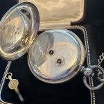 KENDAL & DENT SILVER ENGLISH POCKET WATCH WITH CHAIN - Image 3