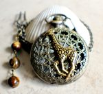 Giraffe battery operated pocket watch in bronze. - Image 3