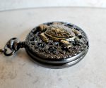 Sea turtle mechanical pocket watch in black - Image 3